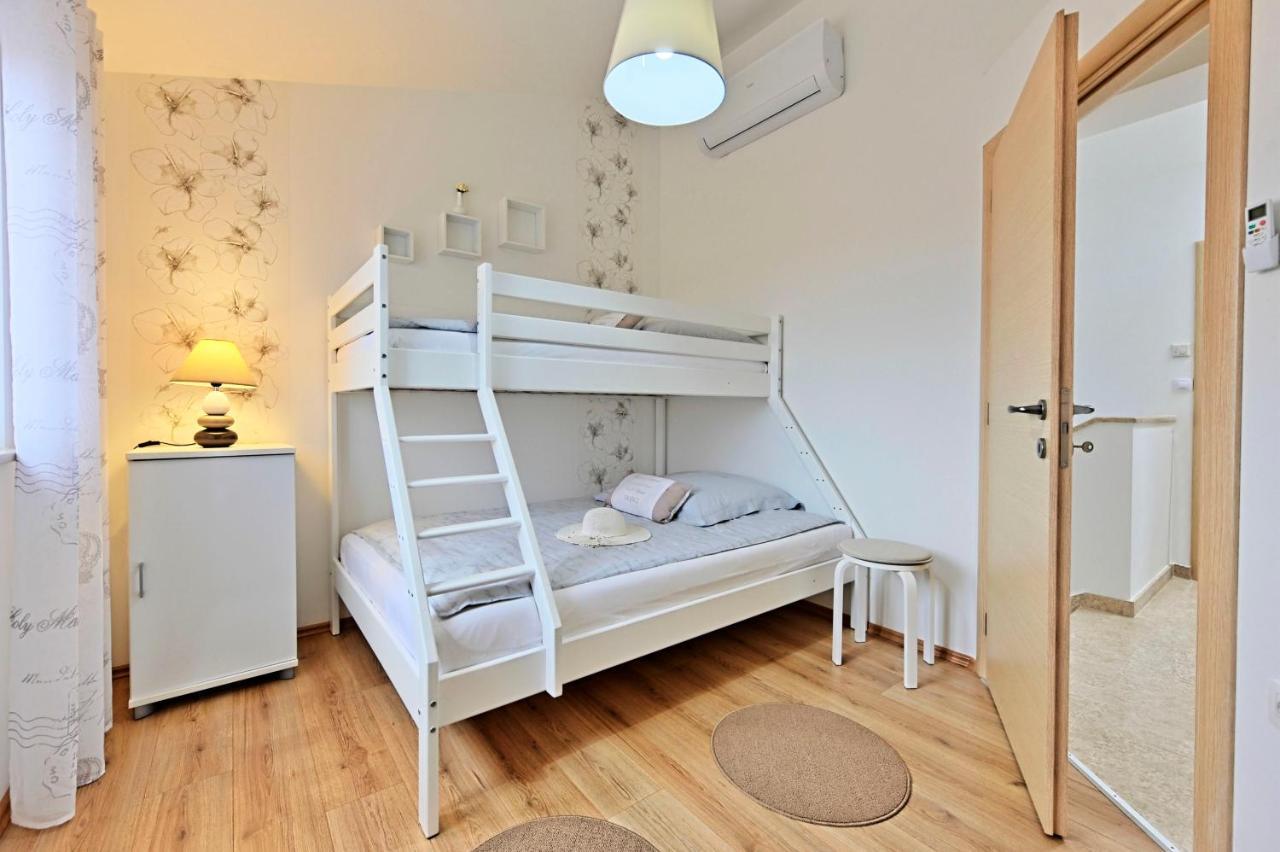 Casa Tara Three-bedroom * Pula