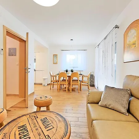 Casa Tara Three-Bedroom Holiday Home Pula Exterior foto